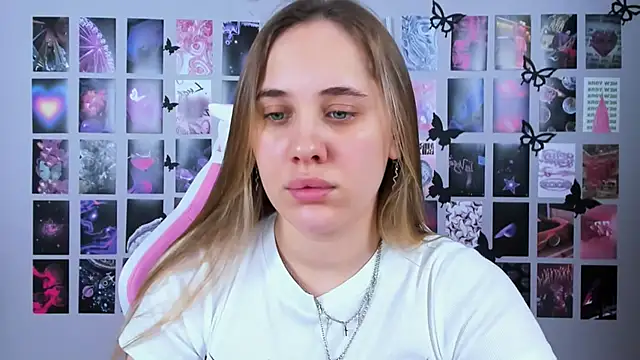 MiaMilas online show from 02-12-25, 04:54