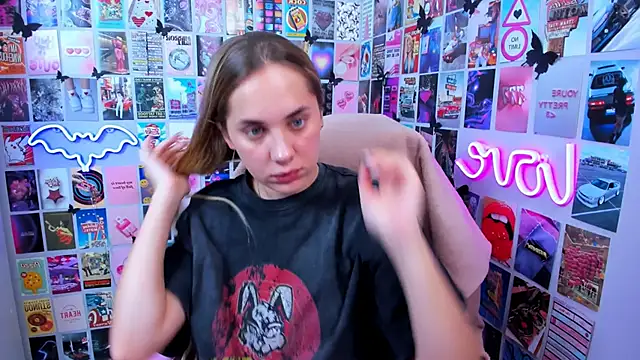 MiaMilas online show from 10-07-25, 04:13