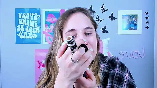 MiaMilas online show from 02-04-25, 05:42