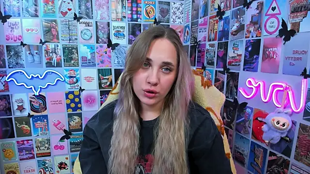 MiaMilas online show from 10-20-25, 04:29