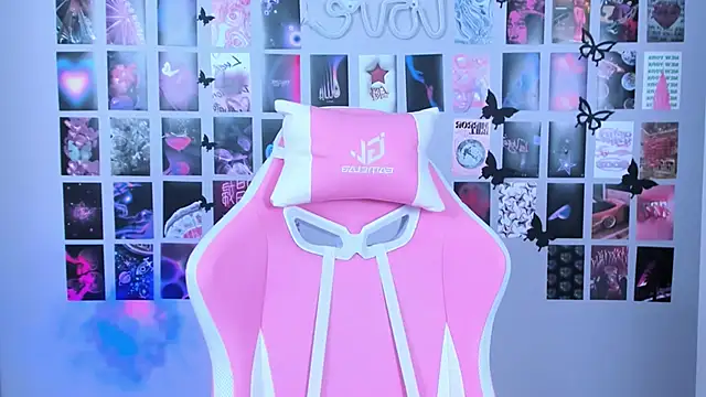 MiaMilas online show from 03-03-25, 08:41