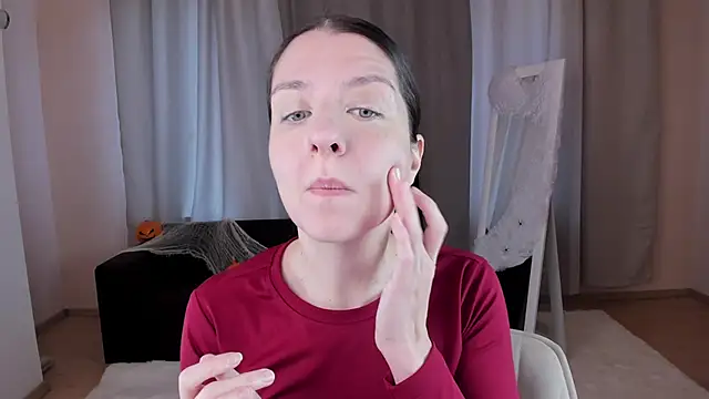 helentasty online show from 10-25-25, 02:44