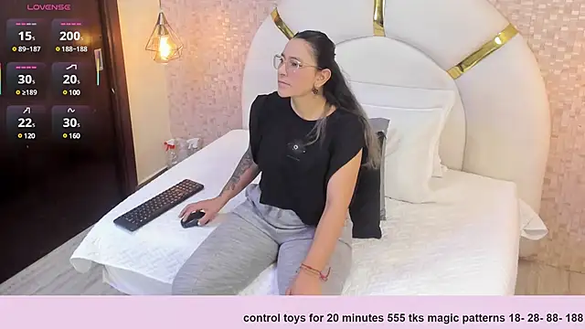 sophie 1 online show from 03-01-25, 03:10
