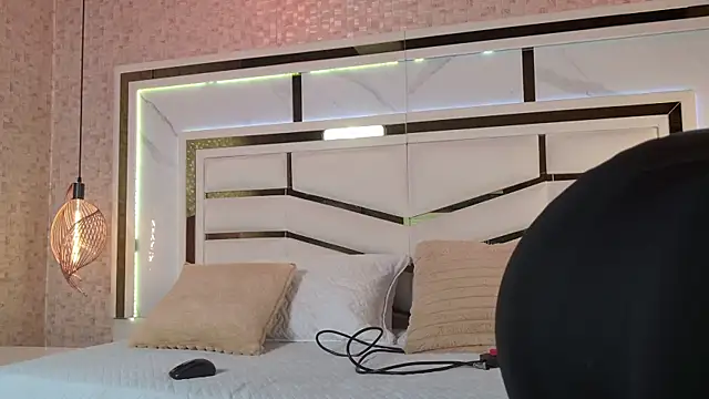 sophie 1 online show from 10-03-25, 03:41