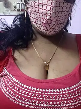 Snapshot of mallu-sumi chatting on 07-24-26, 12:34 mallu-sumi online show from 07-24-26, 12:34