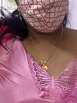 Snapshot of mallu-sumi chatting on 07-04-26, 07:07 mallu-sumi online show from 07-04-26, 07:07