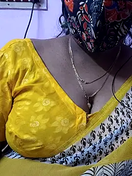 mallu-sumi online show from 09-28-25, 03:08