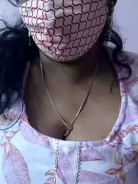 Snapshot of mallu-sumi chatting on 07-22-26, 10:39 mallu-sumi online show from 07-22-26, 10:39