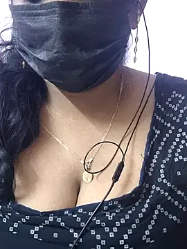 Snapshot of mallu-sumi chatting on 04-30-26, 09:08 mallu-sumi online show from 04-30-26, 09:08