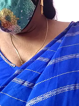 Snapshot of mallu-sumi chatting on 07-17-26, 06:32 mallu-sumi online show from 07-17-26, 06:32