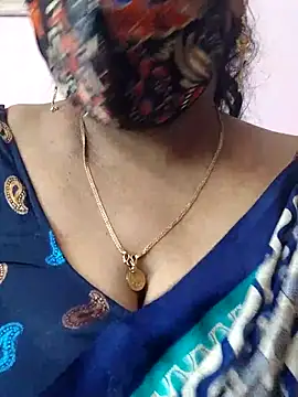 Snapshot of mallu-sumi chatting on 07-11-26, 03:40 mallu-sumi online show from 07-11-26, 03:40