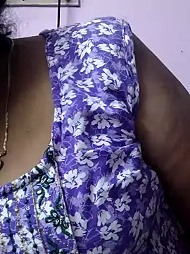 Snapshot of mallu-sumi chatting on 07-15-26, 11:45 mallu-sumi online show from 07-15-26, 11:45