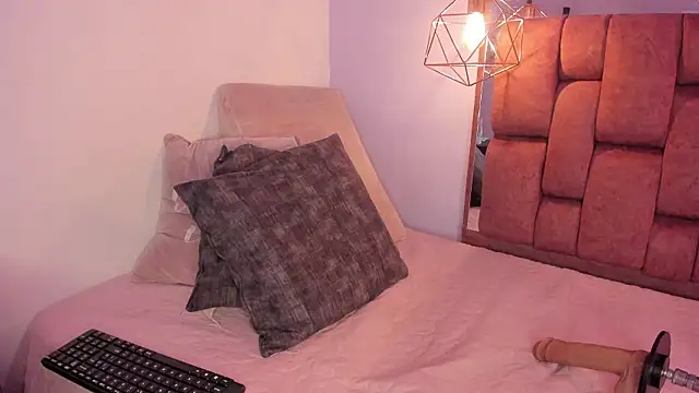 kristakinnky online show from 02-21-26, 11:45