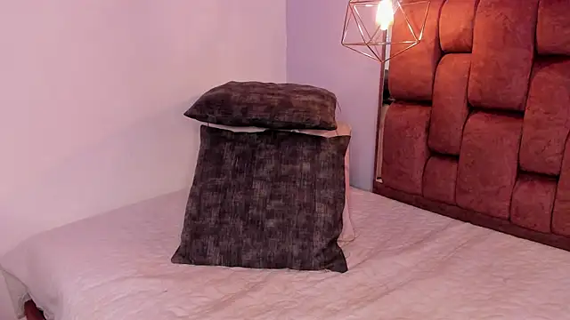 kristakinnky online show from 05-11-26, 12:17
