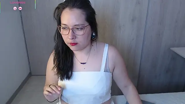 May Carlier online show from 10-06-25, 11:49