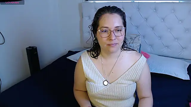 May Carlier online show from 02-09-26, 10:08