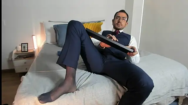 pablo-rincon95 online show from 03-26-26, 12:25