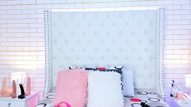 Snapshot of Krystal_cambell1 chatting on 02-24-26, 07:59 Krystal cambell1 online show from 02-24-26, 07:59