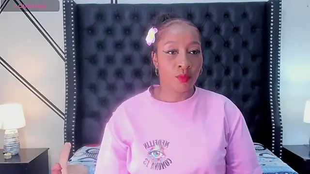 Snapshot of Krystal_cambell1 chatting on 10-03-25, 07:48 Krystal cambell1 online show from 10-03-25, 07:48