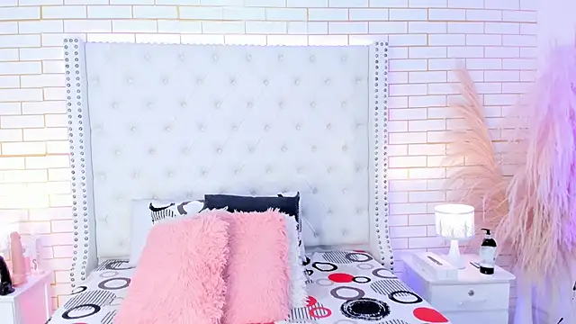 Snapshot of Krystal_cambell1 chatting on 02-21-26, 08:11 Krystal cambell1 online show from 02-21-26, 08:11