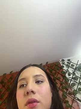 Snapshot of Emily_Trujillo chatting on 10-18-25, 04:09 Emily Trujillo online show from 10-18-25, 04:09