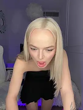 horny blondiee online show from 12-21-25, 03:25