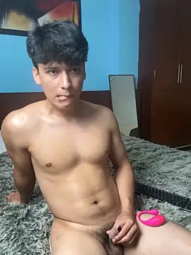 LiamEvans 0 online show from 02-04-25, 10:34