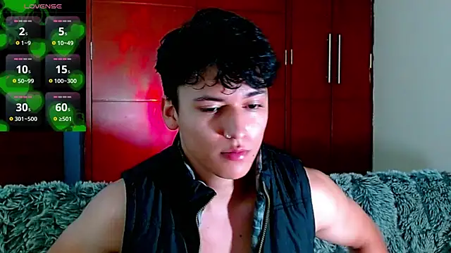 LiamEvans 0 online show from 02-19-25, 07:48