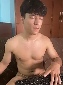 LiamEvans 0 online show from 02-20-25, 07:41