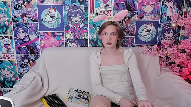 Aisha Erotik online show from 02-12-25, 09:20