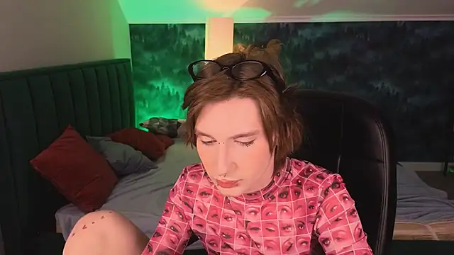 Aisha Erotik online show from 01-25-25, 01:19