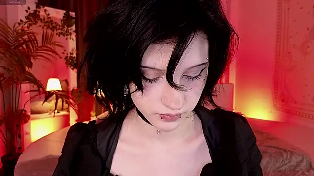 dark vamp  online show from 02-06-25, 09:38