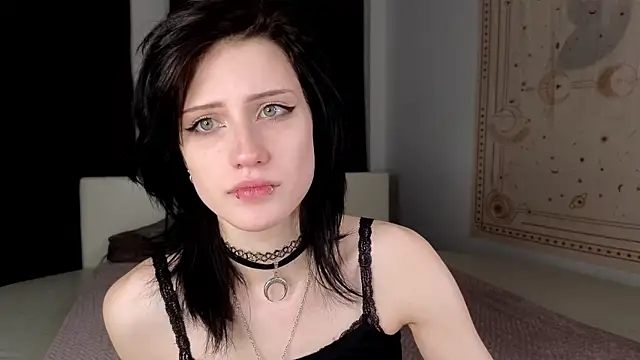 dark vamp  online show from 10-18-25, 11:23