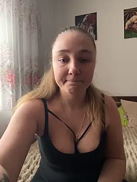 Joannakiss online show from 02-07-26, 11:51