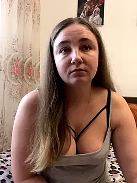 Joannakiss online show from 11-20-25, 12:17