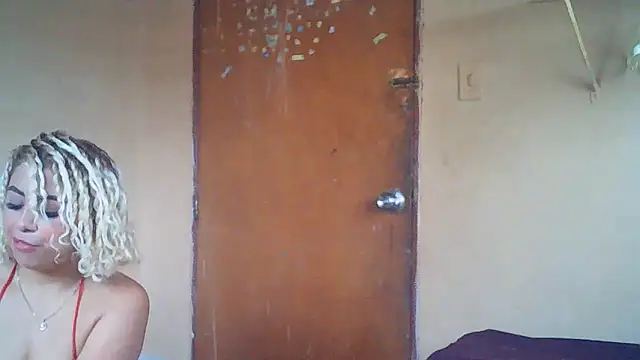 Lucy White   online show from 03-08-26, 07:17