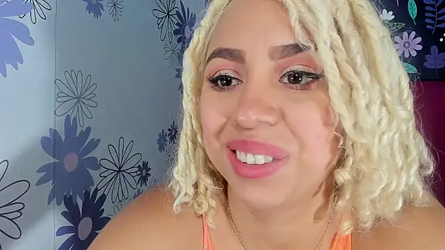 Lucy White   online show from 09-20-25, 09:20