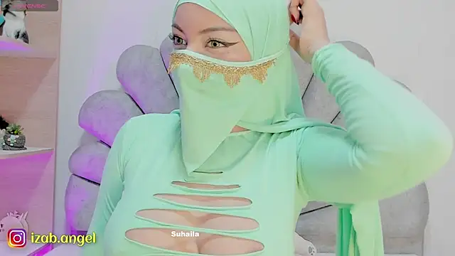 Snapshot of Amaltea chatting on 03-04-25, 03:04 Amaltea online show from 03-04-25, 03:04