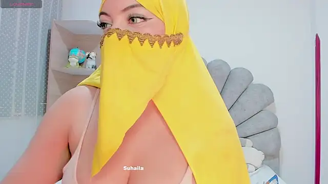 Snapshot of Amaltea chatting on 03-15-25, 04:54 Amaltea online show from 03-15-25, 04:54