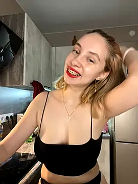 Kitty Katrine online show from 10-20-25, 04:07