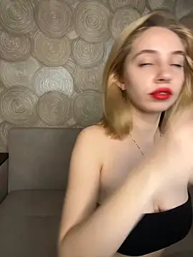 Kitty Katrine online show from 11-04-25, 02:21