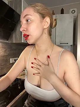 Kitty Katrine online show from 10-23-25, 04:05