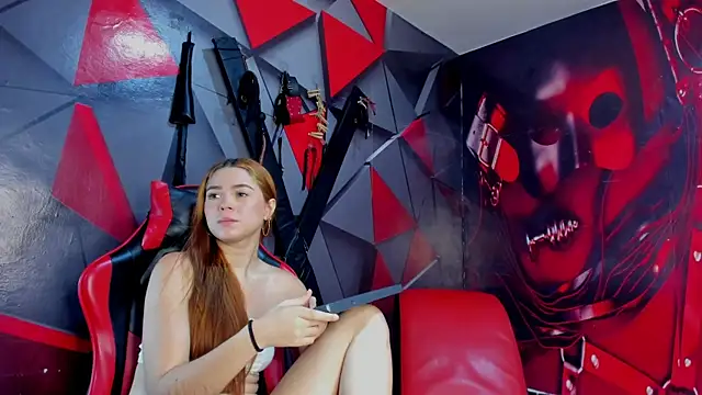 Hana and Zeta online show from 12-17-25, 12:32