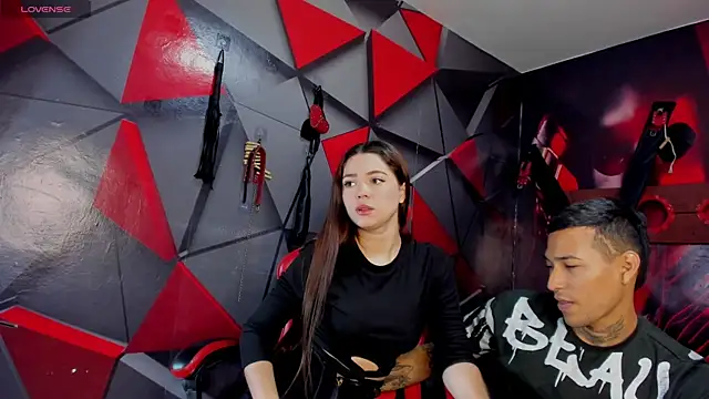 Hana and Zeta online show from 10-08-25, 12:17