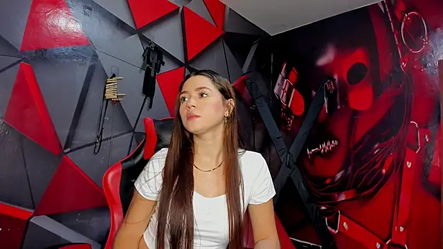 Hana and Zeta online show from 11-05-25, 12:19