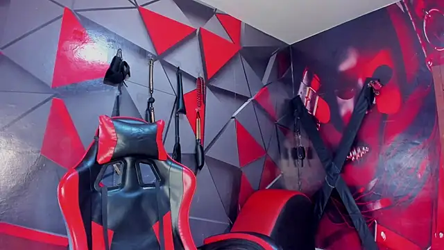 Hana and Zeta online show from 01-13-26, 12:42