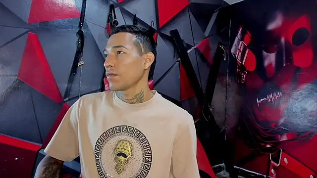 Hana and Zeta online show from 12-21-25, 12:29