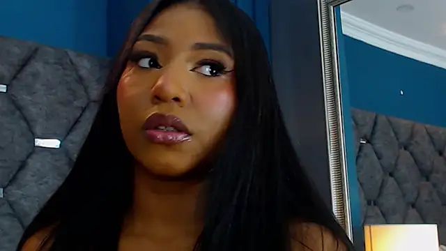 VanessaGlenn online show from 12-22-25, 07:25