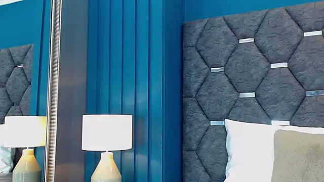 VanessaGlenn online show from 01-15-26, 07:28