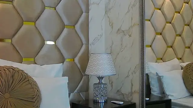 Snapshot of VanessaGlenn chatting on 02-11-26, 08:41 VanessaGlenn online show from 02-11-26, 08:41